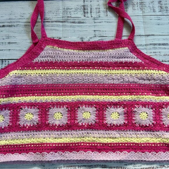 New In Brand Boho Beachy Pink and Yellow Crochet Crop Top Flowers - Picture 5 of 5